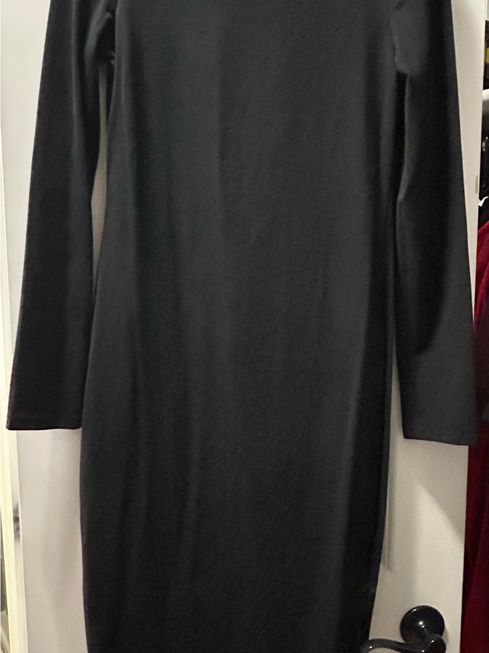 Classic Long-Sleeve Black Bodycon Dress